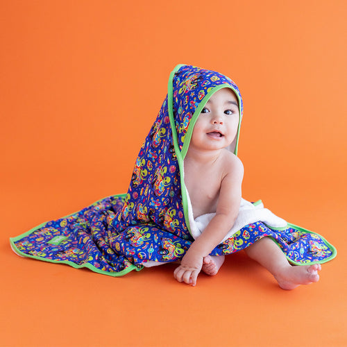 Lisa Frank® Zoomer & Zorbit Hooded Towel