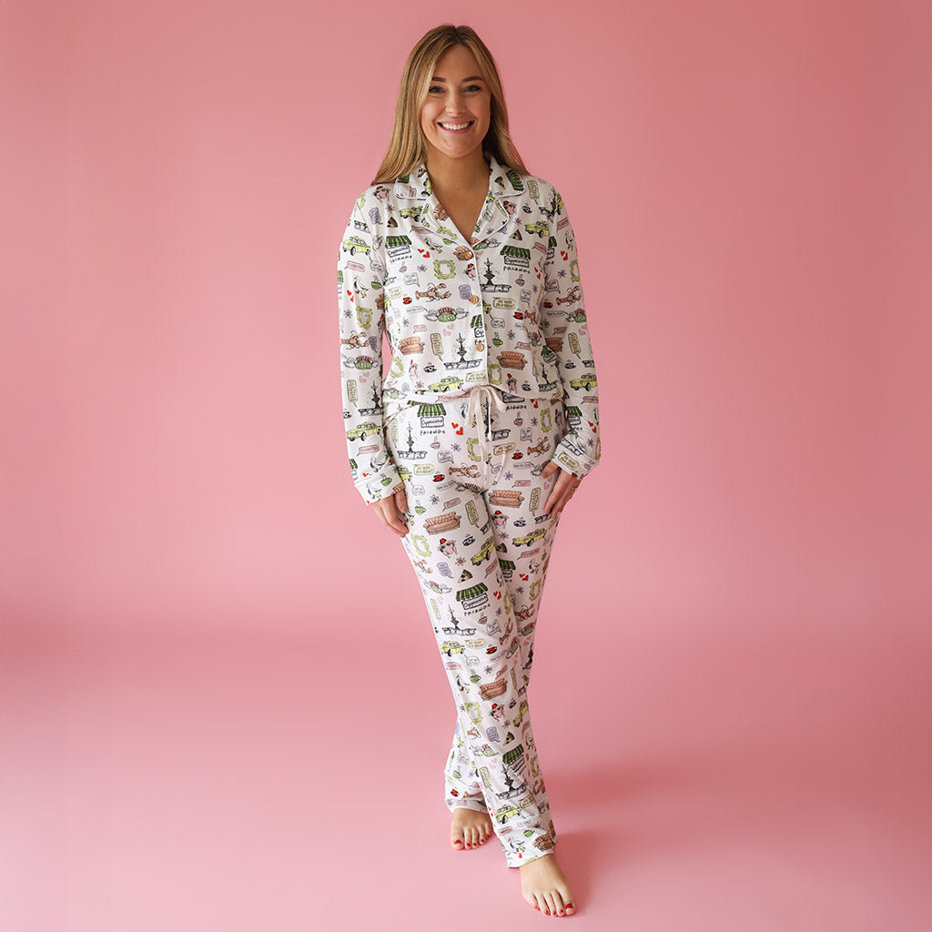 F•R•I•E•N•D•S White Luxe Womens Pajamas Friends