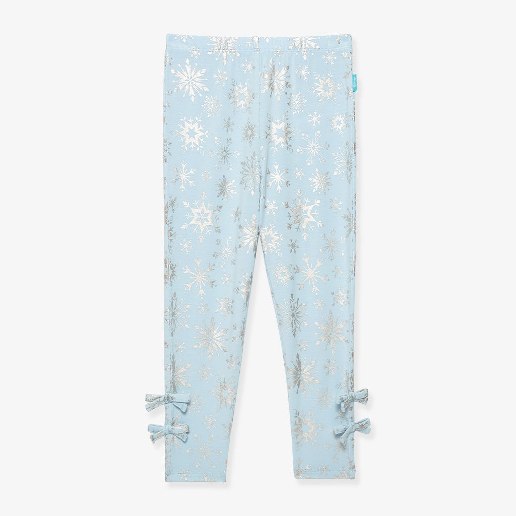 Posh Peanut Queen on sale of snowflake Pjs 2T