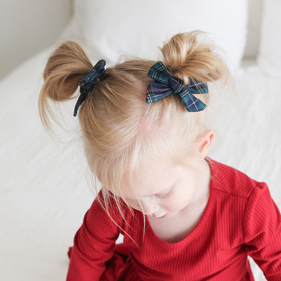 Ribbons, Bows & Barrettes To Give Your Hair A Touch Of Flair