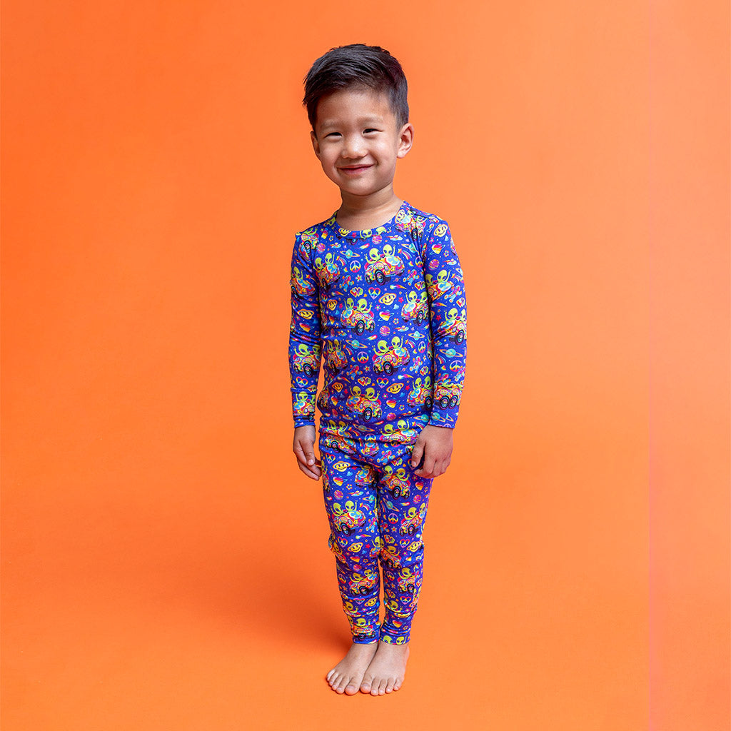 Lisa Frank® Zoomer & Zorbit Classic Pajama Set