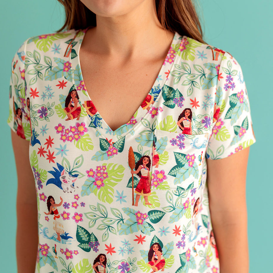 Disney Moana Floral Women's V-Neck Tee