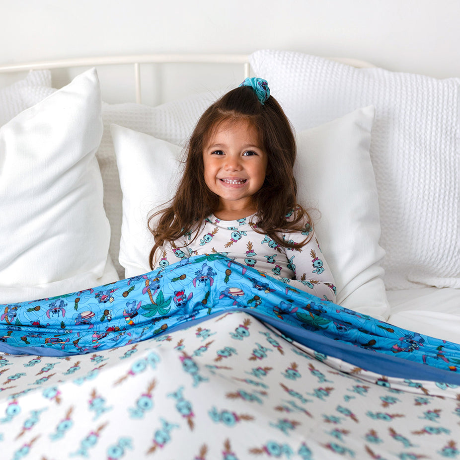 Disney Tropical Stitch & Scrump Grand Luxe Patoo® Blanket