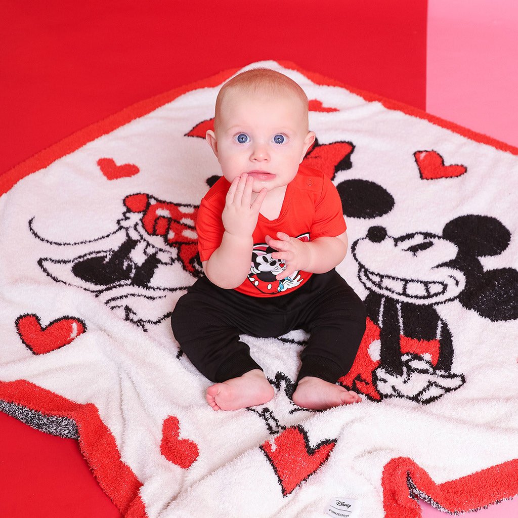 Minnie mouse outlet snuggle blanket