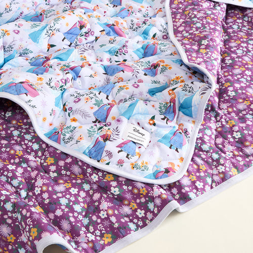 Disney Frozen Sisters & Sisters Floral Reversible Quilted Patoo® Blanket