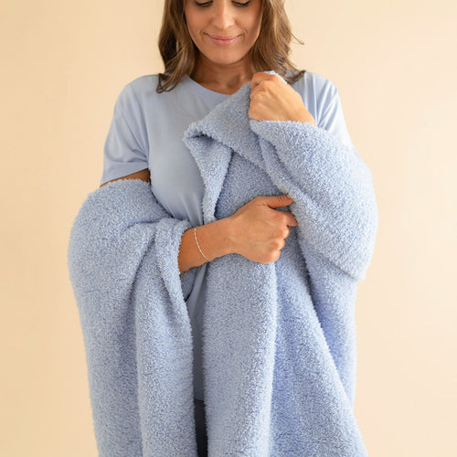 Periwinkle Grand Cuddle Patoo® Blanket