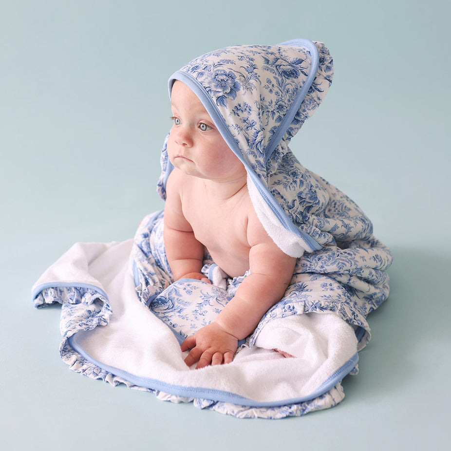 Yve Ruffled Hooded Towel