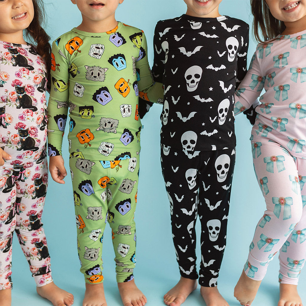 Posh Peanut Skelly glow purchases in the dark pajama set 3T