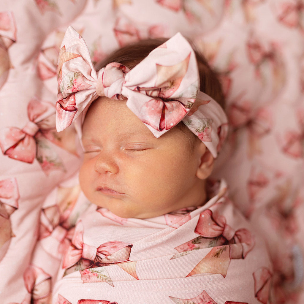 Posh Peanut Kinsley Swaddle high quality w/ bow