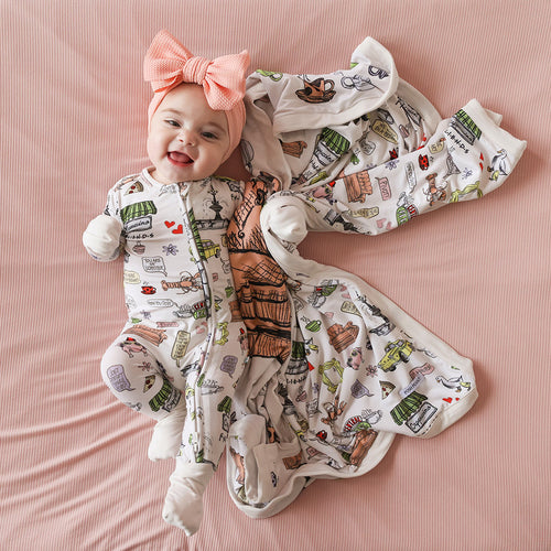 Friends & Orange Couch Luxette Patoo® Blanket