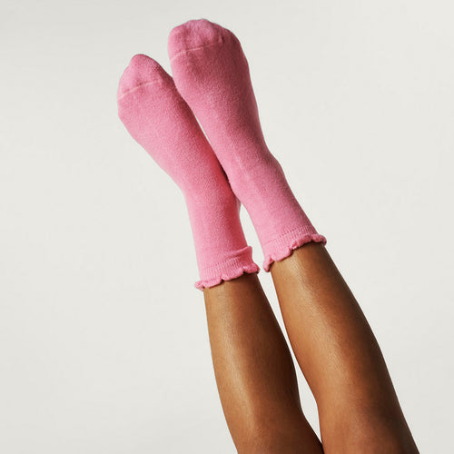 Cruisin' Pink Scallop Crew Socks