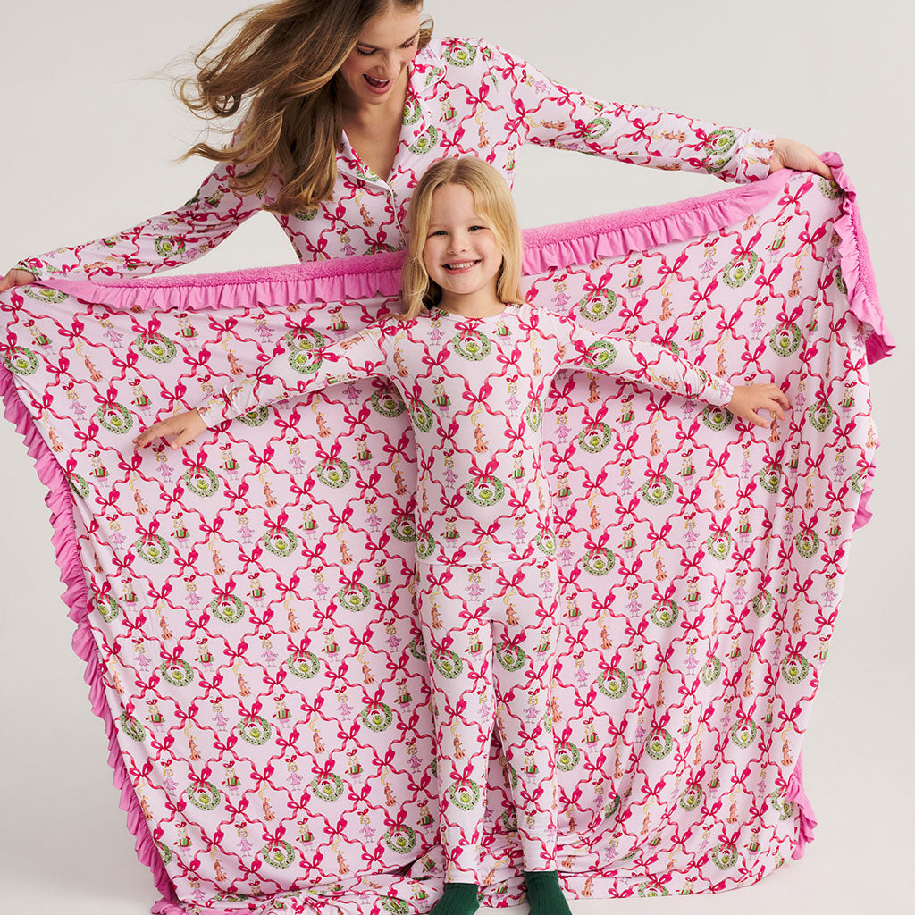 Dr. Seuss Cindy Lou Bows Ruffled Luxe Plush Patoo® Blanket