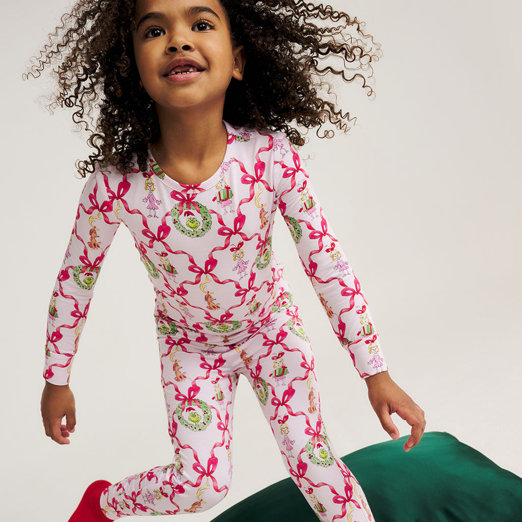 Dr. Seuss Cindy Lou Bows Classic Pajama Set