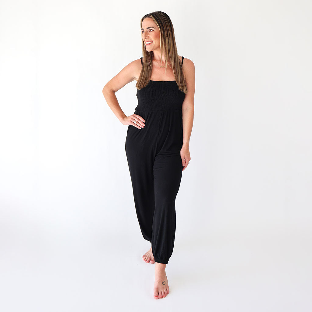 Ribbed Solid Black Sleeveless Women's Jumpsuit | Black Ribbed